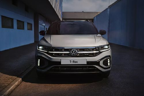 Volkswagen T Roc Front Medium View