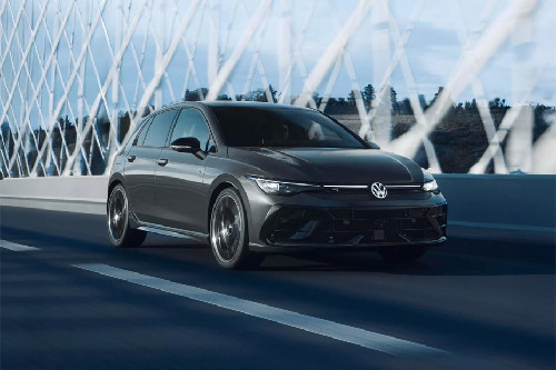 Volkswagen Golf R Front Medium View