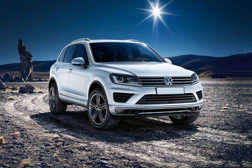 فولكس فاجن Touareg (2012-2021) Front Cross Side View