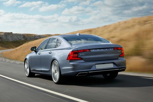 Rear Cross Side View of فولفو S90 (2017-2022)