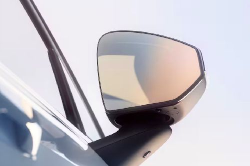 فولفو إكس 30 Drivers Side Mirror Front Angle