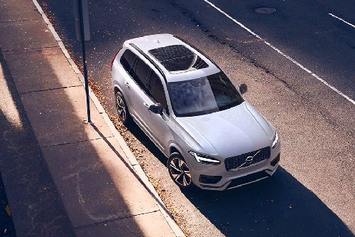 Volvo XC90 Recharge Front Angle High View