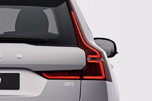 XC60 Recharge Tail light