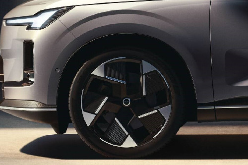 إكس سي ٧٠ Wheel