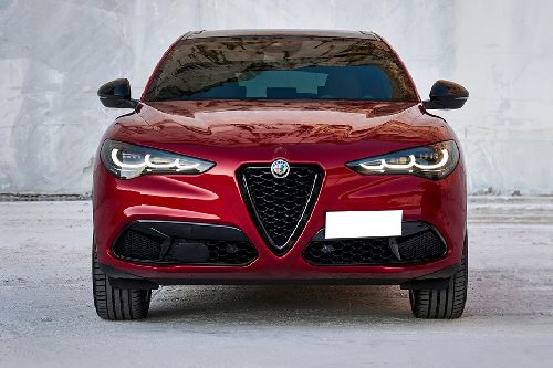 Alfa Romeo Stelvio Front Medium View