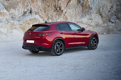 Rear Cross Side View of Alfa Romeo Stelvio