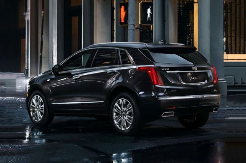 Rear Cross Side View of Cadillac XT5 (2021-2023)