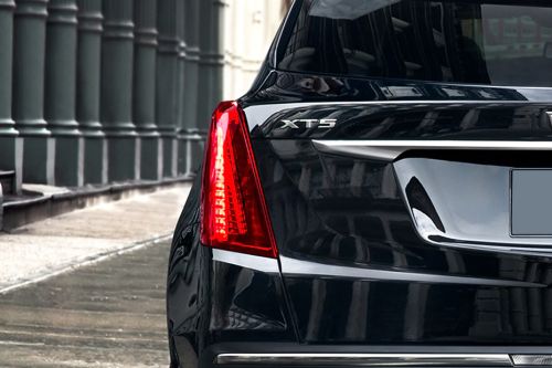 XT5 (2021-2023) Tail light