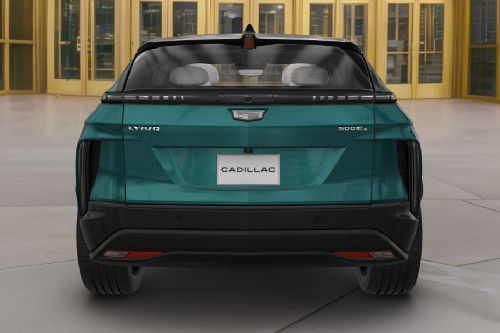 Full Rear View of كاديلاك ليريك