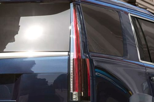 إسكاليد Tail light