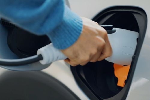 Gas Cap Open of Bolt EV