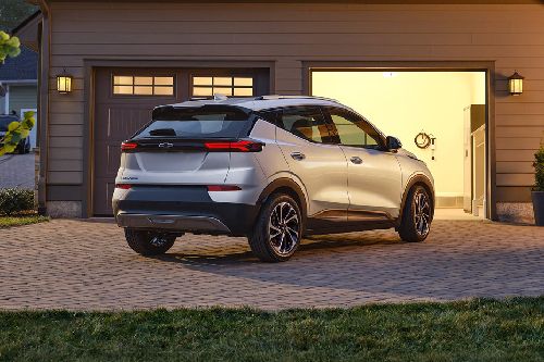 Rear Cross Side View of Chevrolet Bolt EV
