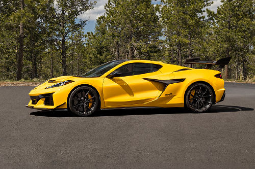 Corvette ZR1 Side view