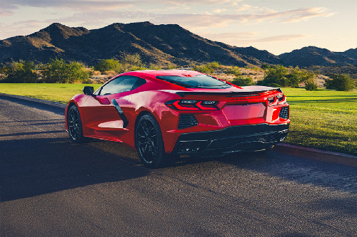 Rear Medium View of شفروليه كورفيت ستينغراي