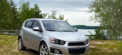 شفروليه Sonic Front Medium View