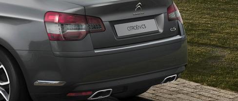 C5 (2022-2023) Tail light