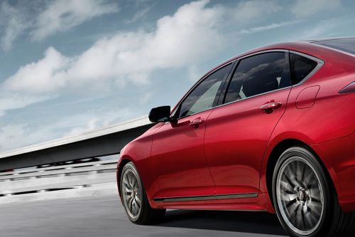 جينيسيس G80 SPORT Drivers Side Mirror Rear Angle