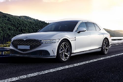 جينيسيس  جي 90 Front angle low view