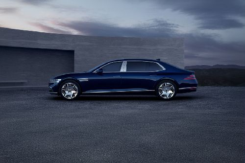 جينيسيس G90 Side Medium View