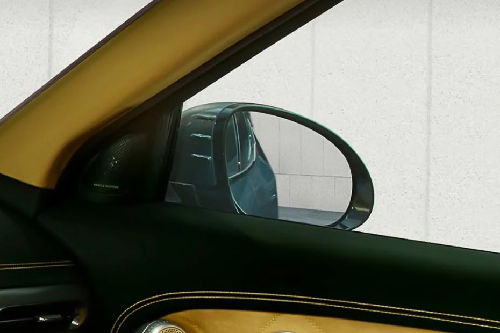 جينيسيس جي في 60 Drivers Side Mirror Rear Angle
