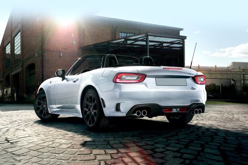 Rear Cross Side View of أبارث 124 Spider