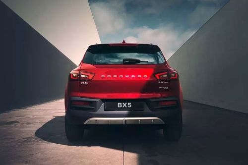 Full Rear View of بورجوارد BX5