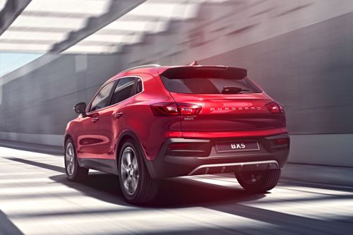 Rear Medium View of بورجوارد BX5