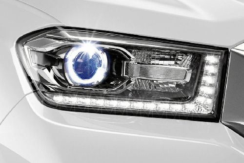 تي 70 برو Headlight