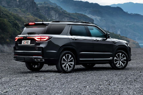 CS95 Rear Medium Side View