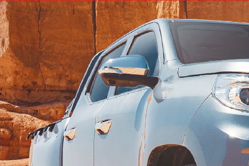 شانجان هنتر Drivers Side Mirror Front Angle