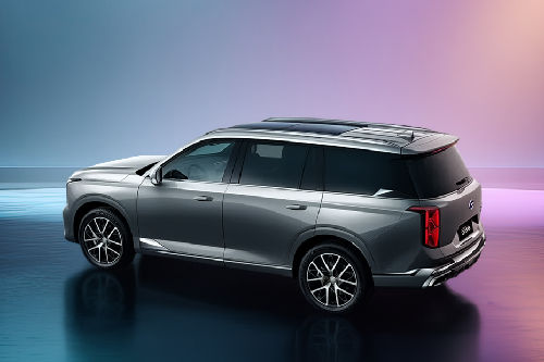 Rear Cross Side View of جي أي سي جي إس 8
