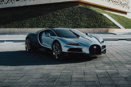 بوغاتي  توربيون Front Cross Side View