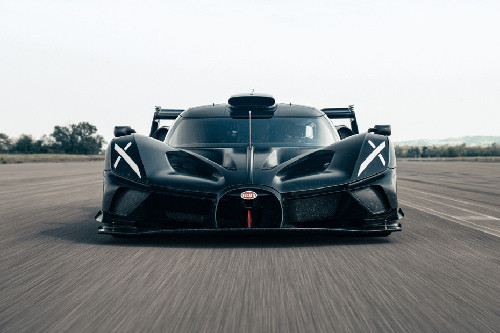 Full Front View of بولايد