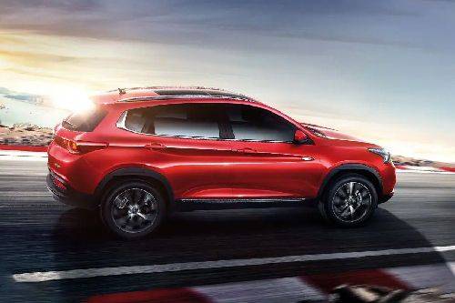 Tiggo 7 Rear Medium Side View