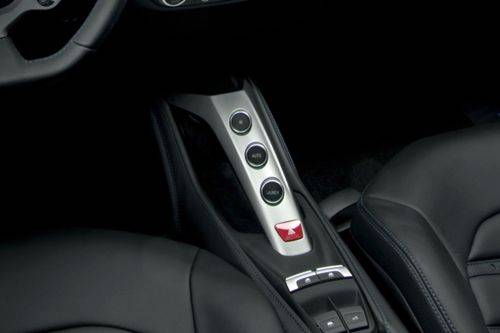 فيراري 488 Spider Gear Shifter