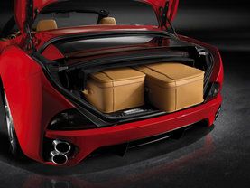 California T Trunk Open