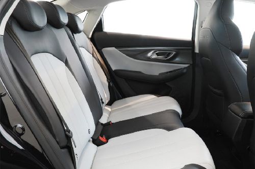 بايك يو 5 بلس Rear Seats