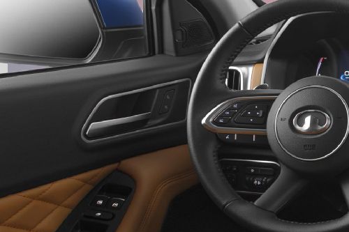 GWM Poer-Individuals Inside Of Drivers Side Open Door
