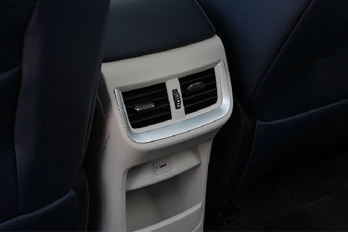 Huge Rear AC Controls