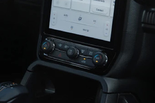 Front AC Controls of فورد رينجر