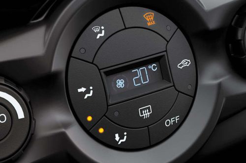 Front AC Controls of فورد Ecosport