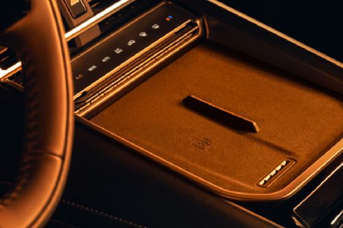 إس 06 Center Console