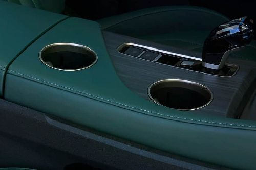 S09 Cup Holders