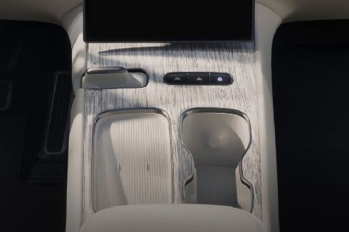 ET7 Cup Holders