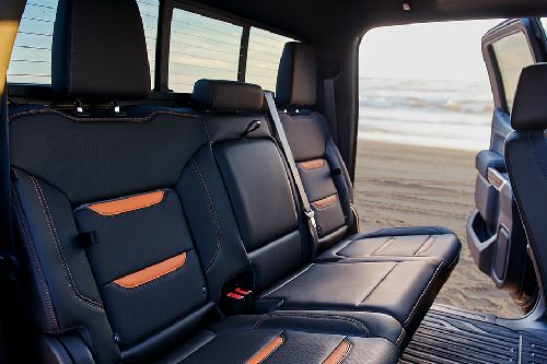 GMC Sierra AT4 (2022-2023) Rear Seats