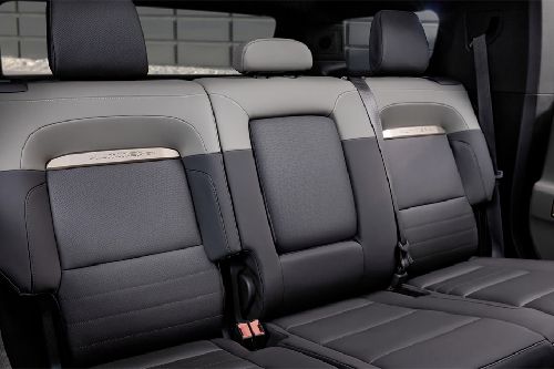 جي إم سي هامر إي في Rear Seats