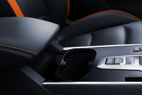 إكس ٣ برو Cup Holders