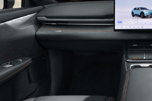 Deepal S05 Glove Box