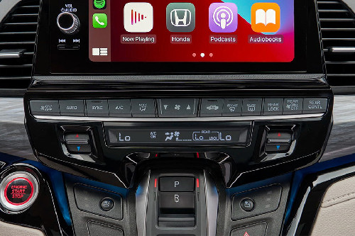 Front AC Controls of Honda Odyssey