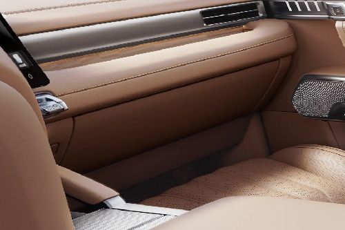 Mhero II Glove Box